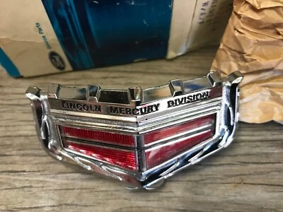 1974 75 76 FORD MERCURY MONTEGO NOS GRILL NAMEPLATE EMBLEM D4GY-8A223-A - Image 1 of 3
