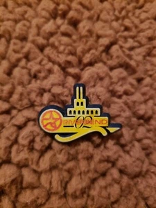2002 Riverbend Festival Chattanooga Tennessee Admission Pin 20th Anniversary - Picture 1 of 2