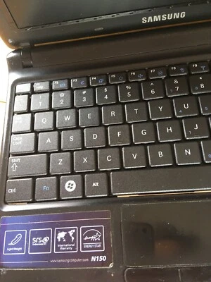 SAMSUNG n150  Tastiera 2 lettere non funzionati, recuperabili i tasti - Immagine 1 di 4