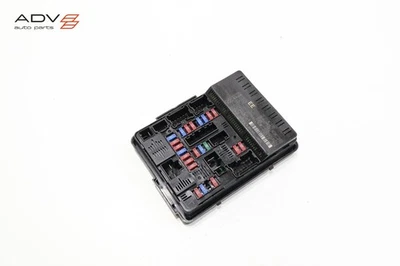 Nissan Pathfinder 2013-2019 sala de motores relé de fusibles caja de conexiones OEM Foto 1 de 4