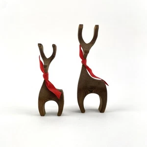 2 Vintage Mid-Century MCM Hand Carved Wooden Reindeer Figurines Christmas Decor - Picture 1 of 6