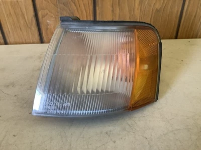 Toyota Tercel 1992 conjunto de luces de señalización izquierda Foto 1 de 4