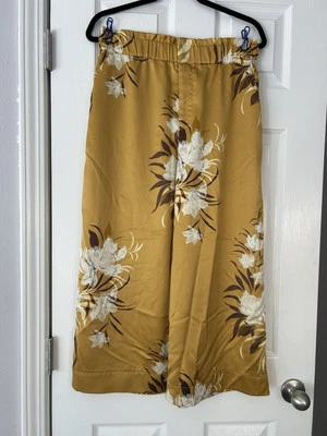 Rachel Roy Wide Leg Floral Pant Satin Cropped Sz M - Image 1 of 4