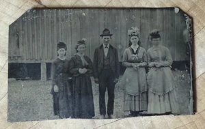 Tintype 1880s Western Homestead Farm Barn Fellow Sister Wives Girls West - Picture 1 of 5