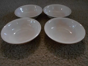 Juego de 4 cuencos de postre Corning Corelle Farm Fresh Berry de 5 3/8" - Imagen 1 de 3