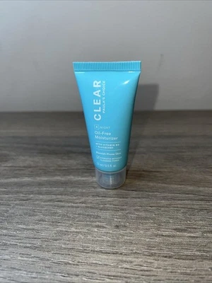 Paula's Choice - Crema hidratante transparente sin aceite - 4 noches - tamaño de viaje - 0,5 fl oz Foto 1 de 3