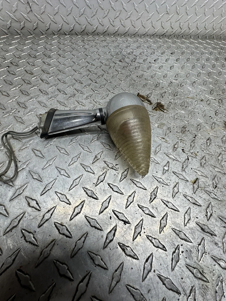 09 雅马哈 XV1900 Stratoliner Roadliner 右后转向信号指示灯 — 第 1/4 张图片