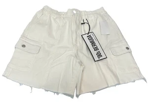 Almost Famous Bermuda Shorts Women’s Medium Bermuda Cut Off Winter White - Picture 1 of 5