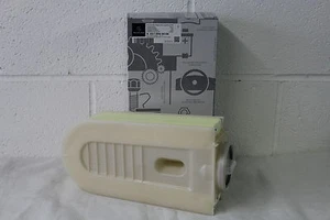 NEW Genuine Mercedes-Benz OM651 200/220/250 Engine - Air Filter A6510940004 - Picture 1 of 12