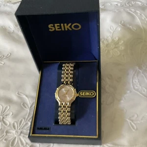 Seiko Damenuhr Bicolor Silber Goldboden Edelstahl Japan Werk Quarz gebraucht - Bild 1 von 17