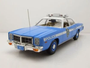 Modellino auto Dodge Monaco polizia di New York 1978 blu bianco 1:18 luce verde - Foto 1 di 9