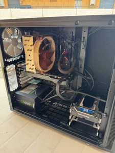 Pc Desktop Gaming Usato: Fractal - MSI z370 - i5 8600k - GTX 1080 - 16Gb Ram - Foto 1 di 7