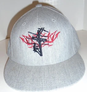 210 FITTED BALL CAP 7 1/4-7 5/8 grau Stickerei International Lineman Rodeo - Bild 1 von 4