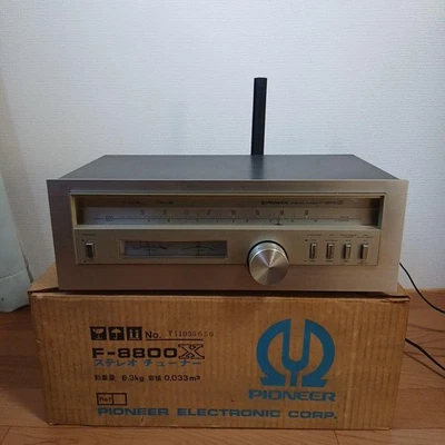 Pioneer F-8800X STEREO TUNER AM FM AC100V 50/60Hz 14W with Box - Image 1 of 4