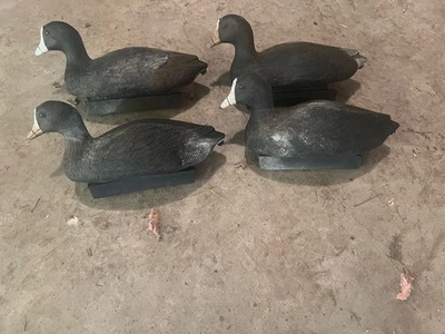 Cuatro (4) señuelos vintage de pato foot, marca Flombeau, originales, ligeramente usados, bonitos Foto 1 de 4