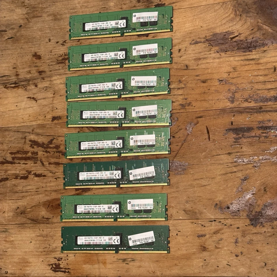 Hynix (8x4GB, 32GB Total) HMA451R7MFR8N-TF 4GB PC4-17000 DDR4 2133MHz 1Rx8 ECC - Image 1 of 2