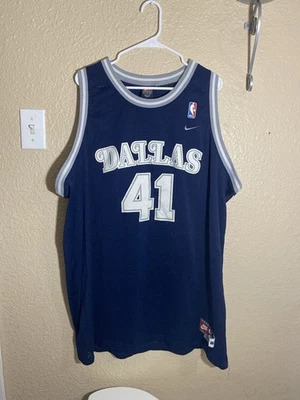Camiseta deportiva vintage de los 90 NBA Nike Dallas Mavericks Dirk Nowitzki talla 3XL Foto 1 de 4