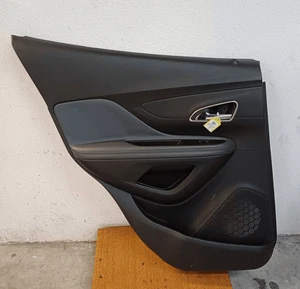 Panel interior puerta de correos. Izquierda OPEL MOKKA 1.7 CDTI (96Kw) 4x2 Suv - Picture 1 of 3