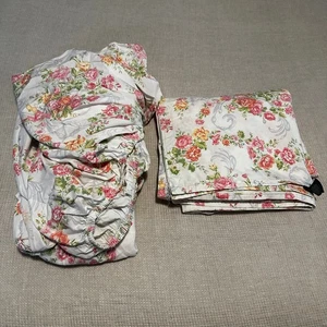 Lauren Ralph Lauren Bouquet Floral Cottage Queen Flat Sheet and Fitted Sheet - Picture 1 of 5