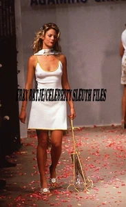 ALISON EASTWOOD COLOR SLIDES CELEBRITY SLEUTH page AE - Picture 1 of 21