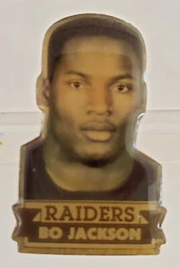 NFL LOS ANGELES RAIDERS BO JACKSON 1990 COLLECTOR PIN-FREE SHIPPING - Picture 1 of 5