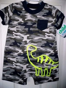 Child of Mine Boys One Piece Romper 0-3 MONTHS Gray Camo W Dinosaur NEW - Picture 1 of 2