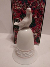 Vintage 1981 Avon Tapestry Collection Dove Shape Porcelain Bell Nib!