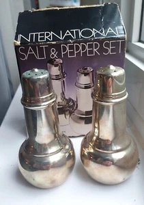 Set shaker sale e pepe vintage internazionale placcato argento 43/8" - Foto 1 di 7
