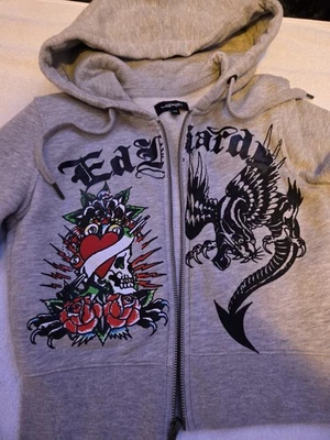 Sudadera con Capucha Ed Hardy Recortada Cremallera Estilo Hipster Corazón de Rosas Xs Rara Foto 1 de 4