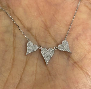 Tester moissanite naturale tondo 2 ct passaggio 3 cuori pendenti placcato oro bianco 14 carati - Foto 1 di 5