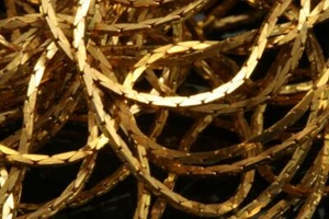 flat snake mesh chain 33 feet 1.5mm tiny soldered raw brass z032 - Picture 1 of 3
