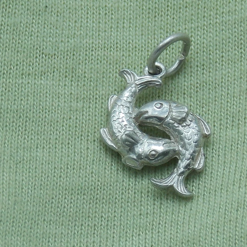 COLGANTE/DIJE PISCIS ZODIACO PLATA ESTERLINA 3D Foto 1 de 1