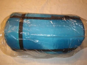 High Peak Summit 20 Degree Three Season Sleeping Bag, New in Package - Picture 1 of 2
