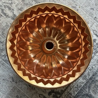 Vintage Copper Tone Bundt Pan Jello Mould 9 cup Wall Decor - Изображение 1 из 4