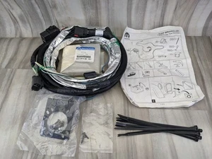 Falta conector enchufe - Jeep Wrangler nuevo remolque arnés de cableado Mopar OEM - Imagen 1 de 16