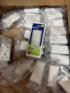 Leviton Decora Wippe einpolig AC Leiseschalter 15 Amp 120/277 Volt 5601-2W - Bild 1 von 1