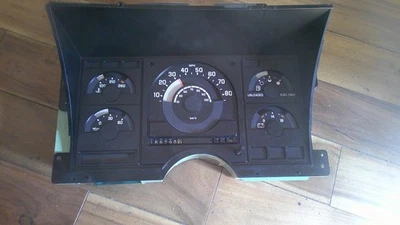 Cuadro de instrumentos C1500 C2500 K1500 K2500 1988-1990 transmisión manual 186 k millas Foto 1 de 3