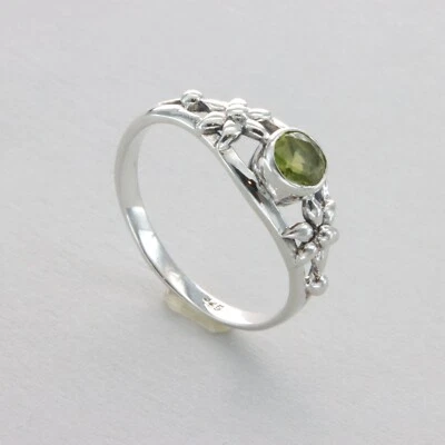 Triple Round Green PERIDOT Flower Ring Multiple Sizes 925 STERLING SILVER #37e - Image 1 of 4