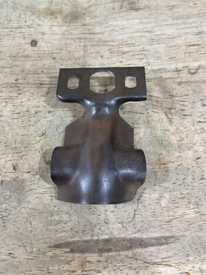 Hierro de gas Coleman 4A - Cubierta del quemador - Óxido - Decoloración Foto 1 de 4