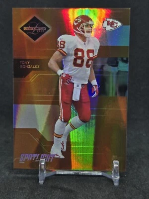 2005 Leaf Limited Spotlight Bronze /100 Tony Gonzalez #51 HOF Chiefs - Image 1 of 2