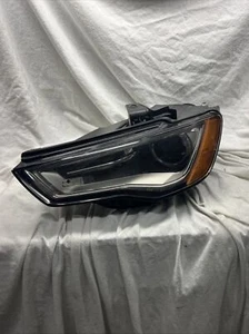 OEM Audi A3 Headlight Headlamp Assembly 01074025 Drivers Side - Picture 1 of 12