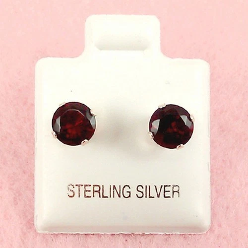 Argento Sterling - 6mm Rotondo Granato Colore Zircone Cubico Orecchini (SE348) - Immagine 1 di 1