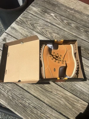 Bota de Trabajo Informal LUGZ Hi Golden Wheat Nueva Caja 3 Jóvenes Niños Unisex Imperio Foto 1 de 4