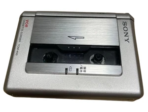 Lettore registratore cassette SONY TCM-450 WALKMAN portatile funzionante parti testate - Foto 1 di 4