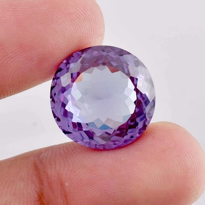 14 x 14 MM Flawless Natural Color-Change Alexandrite Gemstone (GIT Certified) - Image 1 of 4