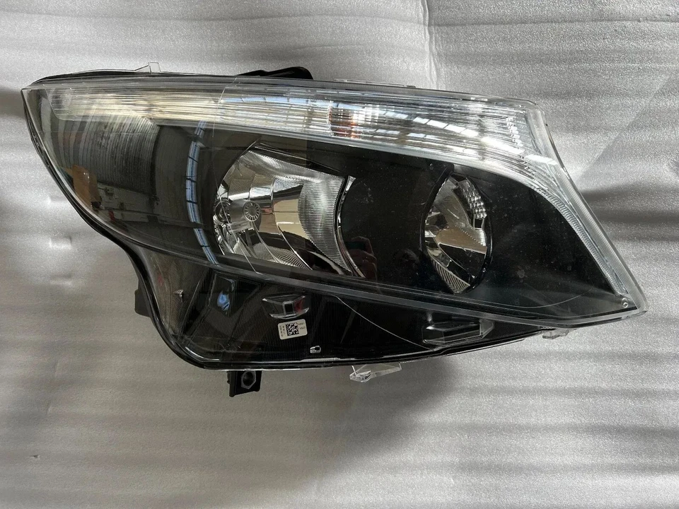 A4479067800 FEU DROIT / 587629 POUR MERCEDES-BENZ VITO TOURER 447