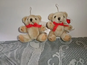 DUE -6 pollici ORSETTI PELUCHE BEIGE SNODATI PER ARTIGIANATO NUOVI CON ETICHETTE - Foto 1 di 2