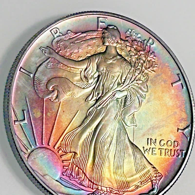 Moneda auroras boreales color arco iris 1992 águila plateada sin circular sin clasificar Foto 1 de 4