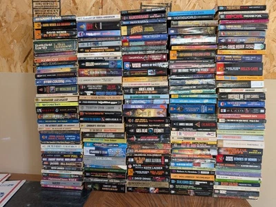 Huge Lot of 175+ Vintage Sci-Fi/Fantasy Paperback Books  ACE DEL REY TOR DAW - Image 1 of 4
