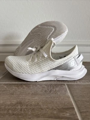 New Balance DynaSoft Nergize Sport V2 Womens Shoes Sz 7.5 White Gray Sneakers - Image 1 of 4